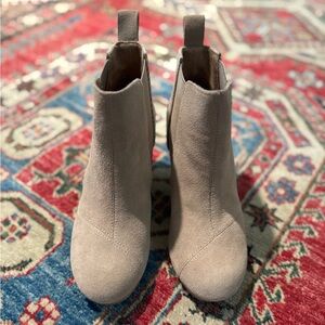 Toms Light Beige Suede Ankle Booties